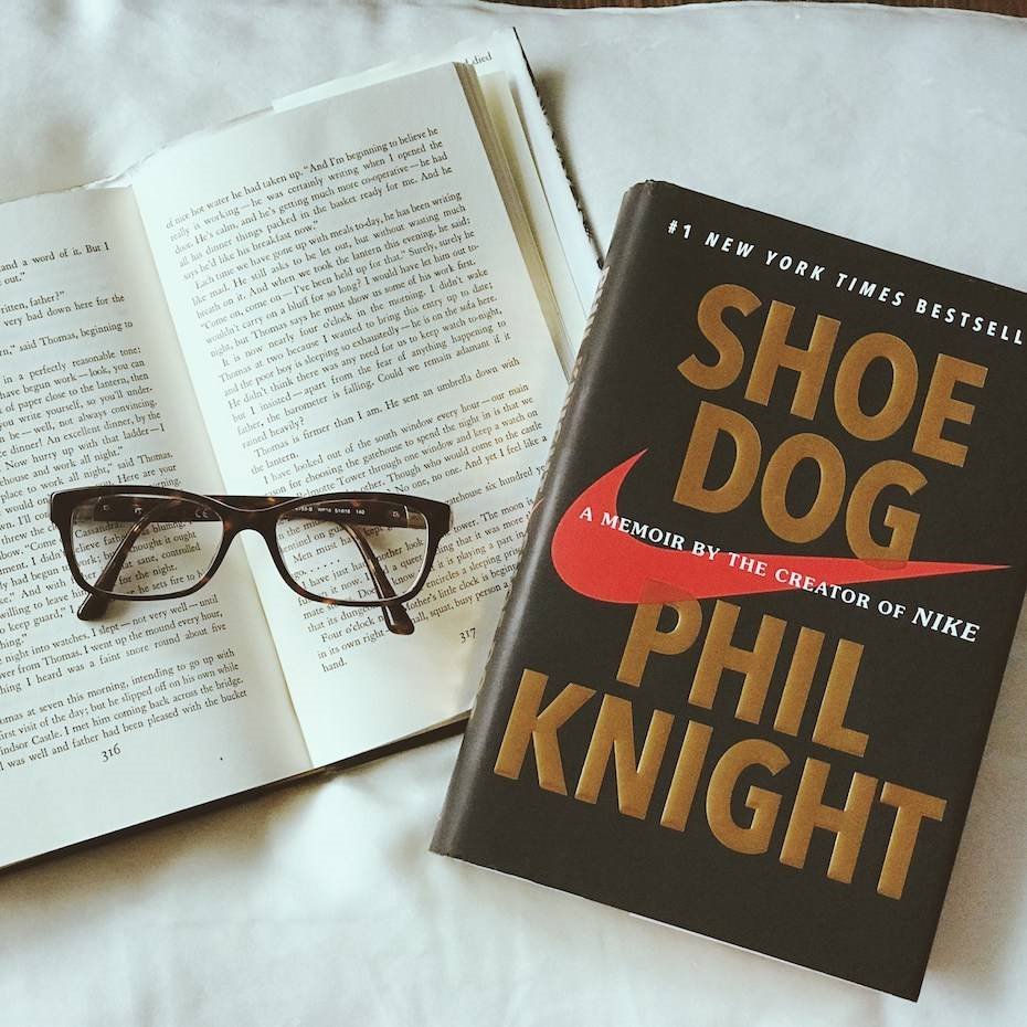 [-]-shoe-dog 377f751e 930x930